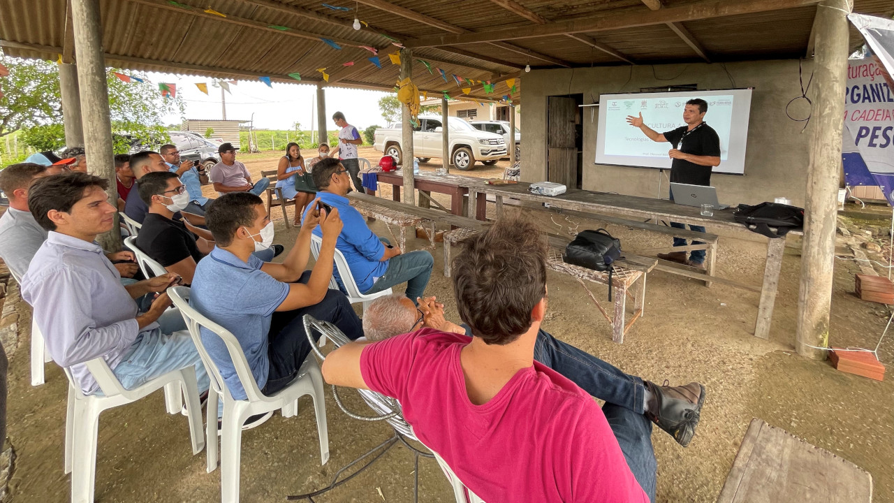 Encontro de apresentação da SmartRural no campo